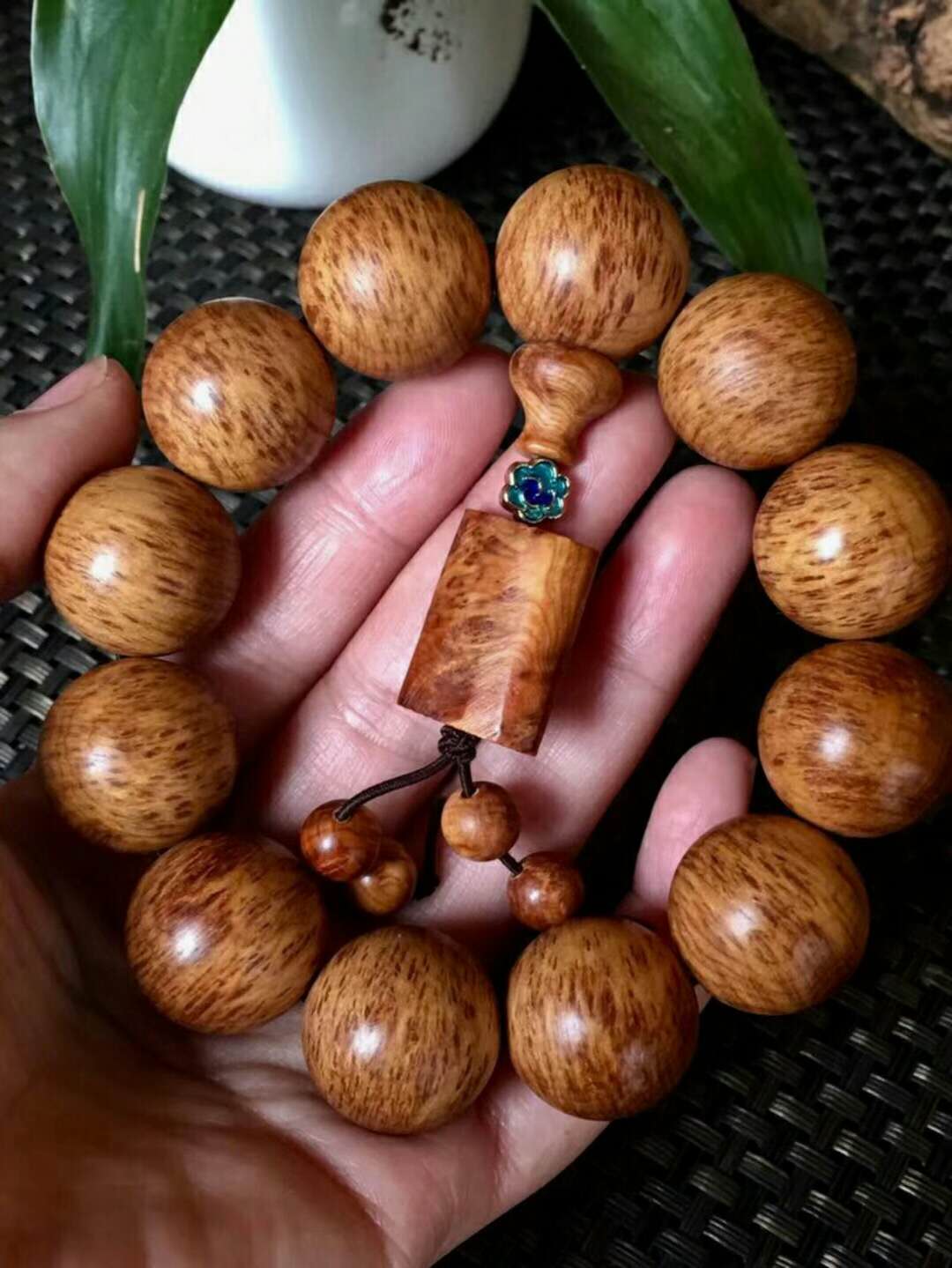 太行崖柏雷击木手串怎么盘玩,崖柏手串怎样快速盘出包浆