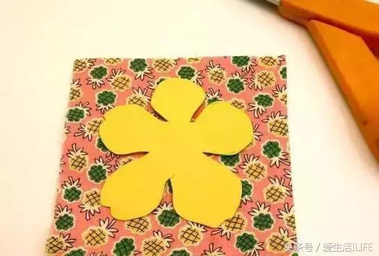 破洞衣服照样补出时尚来,衣物破损修补方法