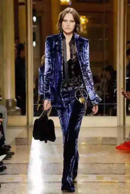 米兰时装周惊艳作品,米兰时装周高燃片段