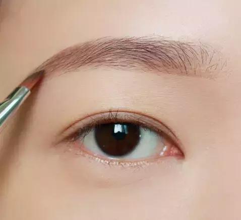 怎么看适合韩妆还是日妆,日妆跟韩妆哪个好用