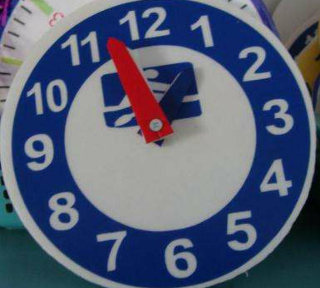 6-12岁手工创意钟表简单,全校一等奖的手工钟表教程