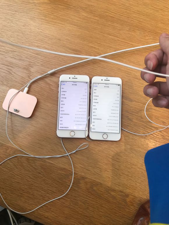 iphone7和iphone8区别你能看出来嘛？售价相差竟然高达1500