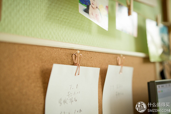 办公桌面舒适简约布局,好看的办公桌面布置