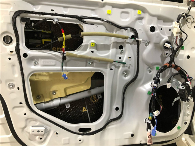 丰田坦途改音响,坦途汽车音响改装