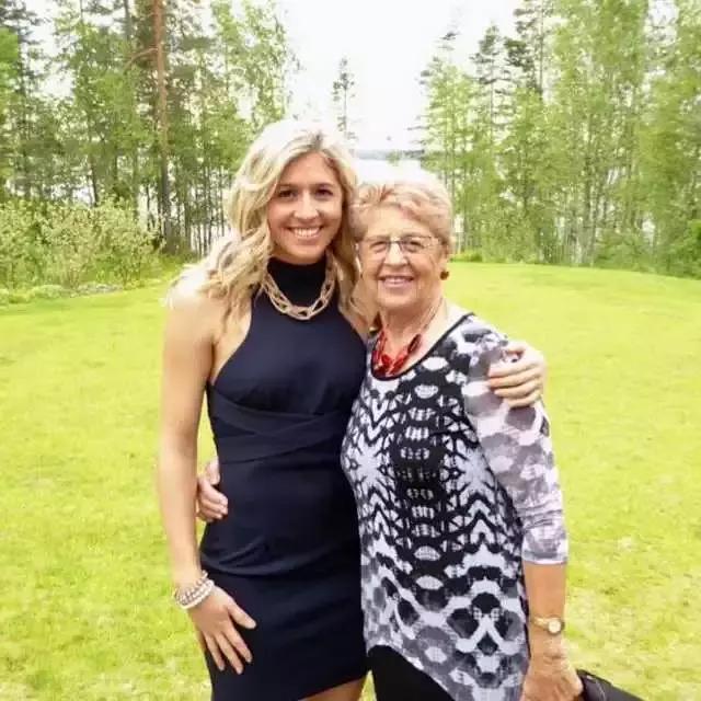 27岁女孩去世的感悟,亲人离世后的感悟句子英文