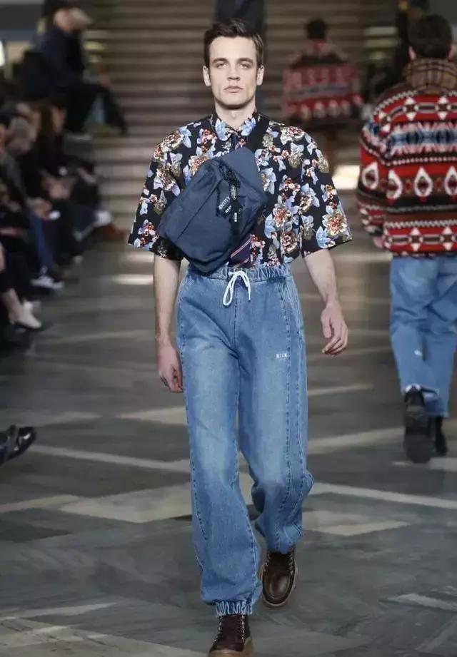 米兰时装周惊艳作品,米兰时装周高燃片段