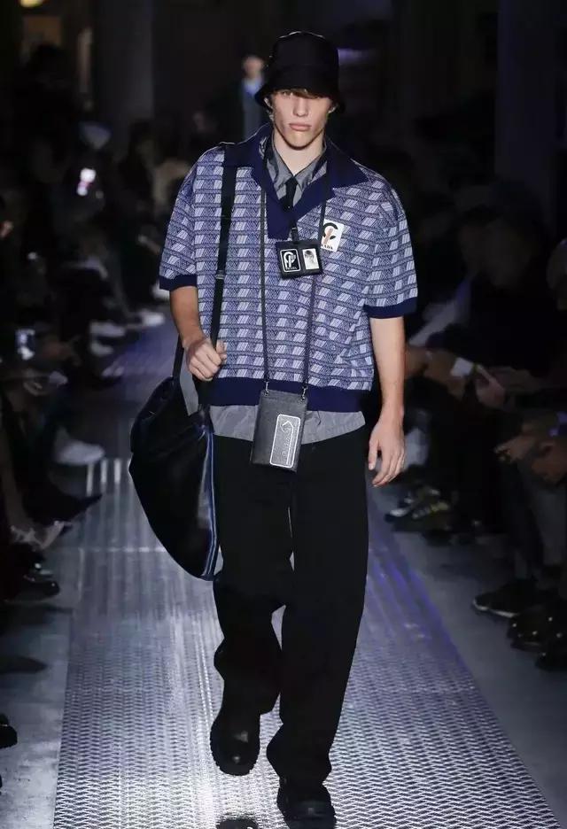 米兰时装周惊艳作品,米兰时装周高燃片段