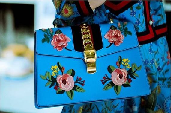 为什么要买上万的包包,为什么一个gucci包那么贵