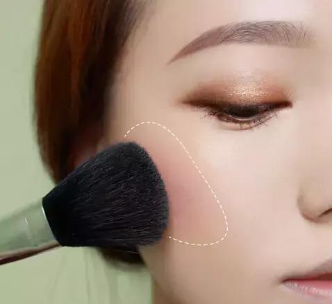 怎么看适合韩妆还是日妆,日妆跟韩妆哪个好用