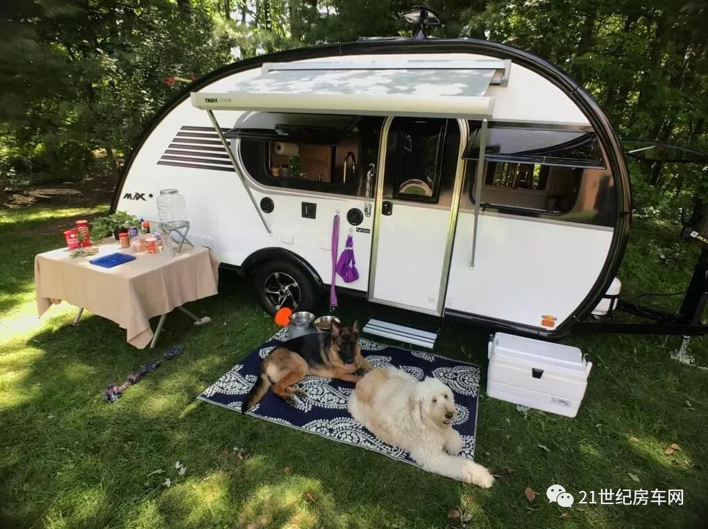 拖挂式房车推荐10万到20万之间 (国内能拖挂国外的房车)