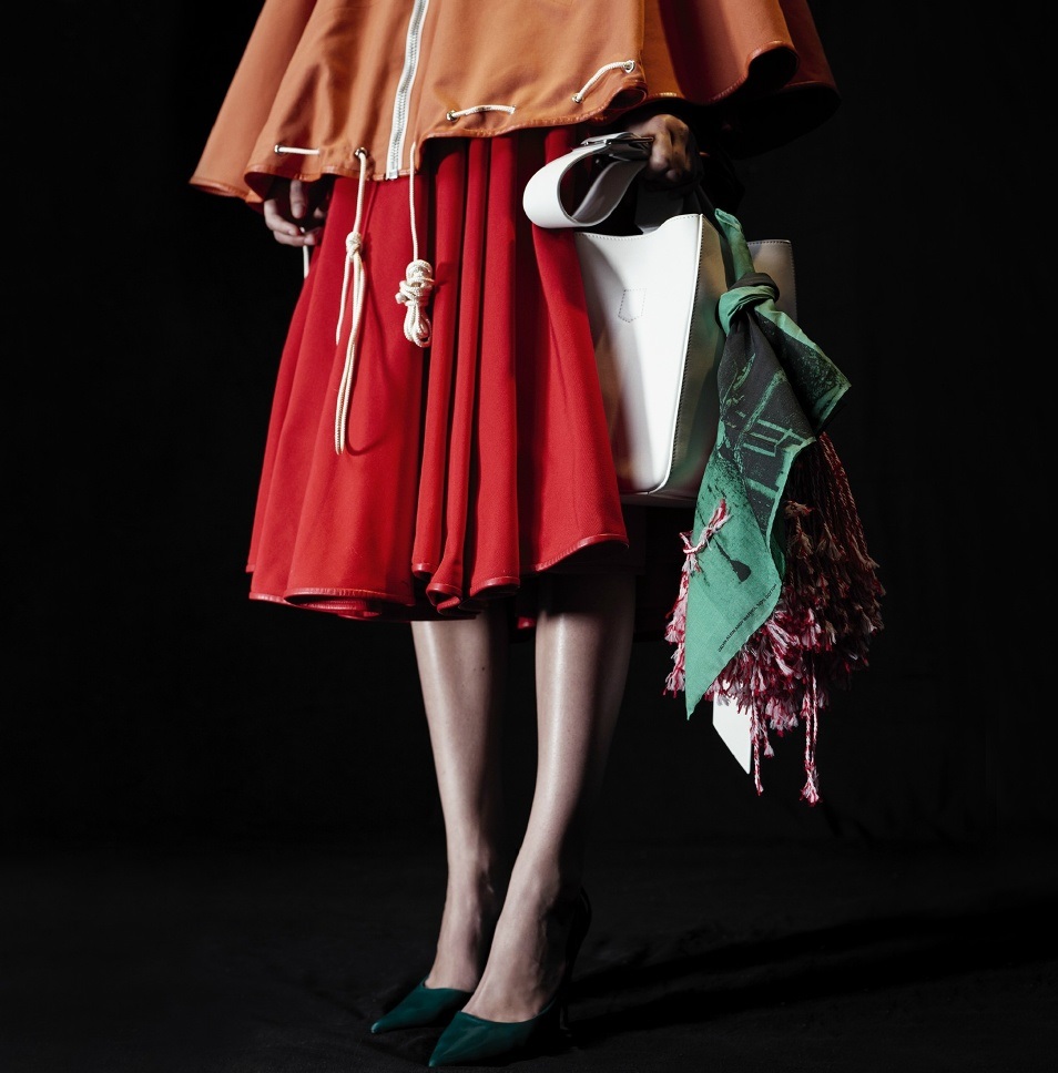 ck灞曠ず绌挎惌,ck鏄ュ绌挎惌