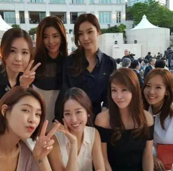 南韩女团成员大全,南韩男团女团舞台合集