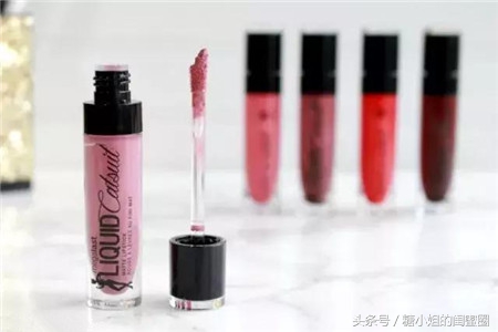 这么不走心的假货,莫名还有点呆萌?