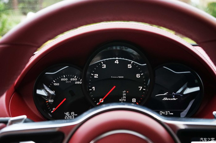 保时捷718boxster敞篷购车过程,保时捷718boxster冰雪漂移