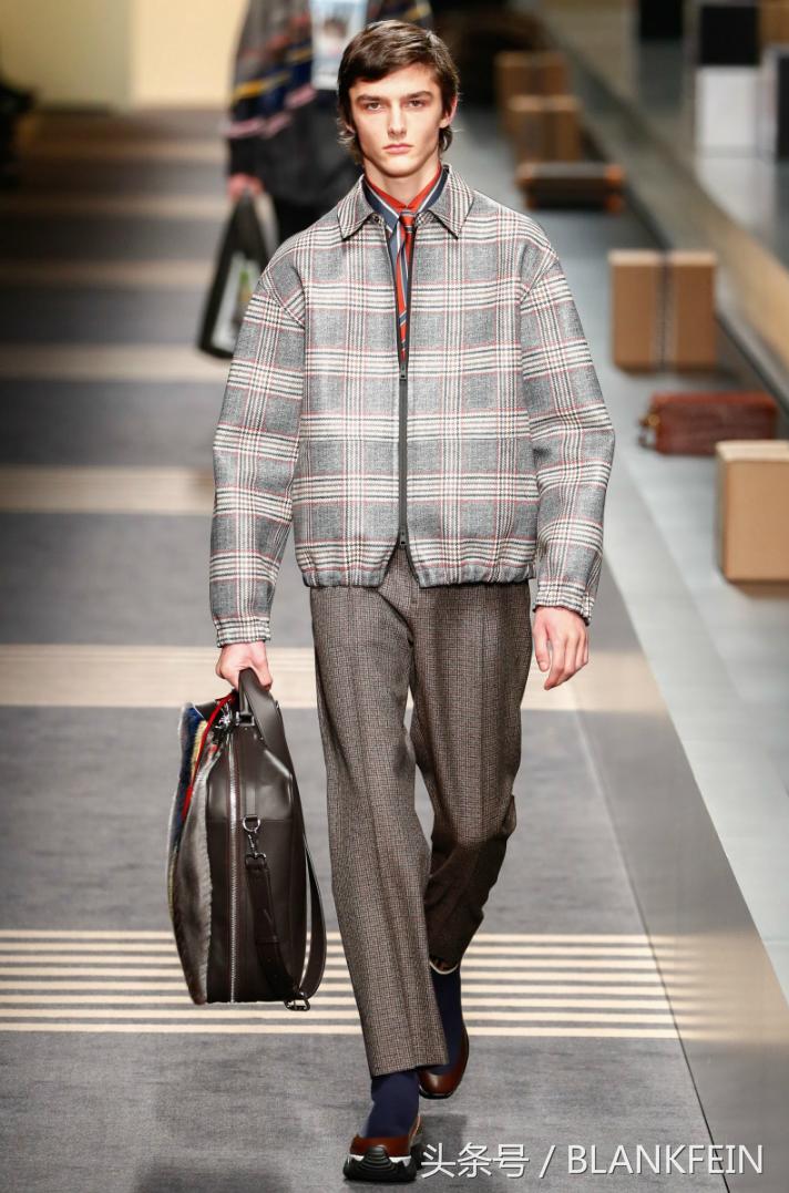 fendi芬迪2018春夏时装秀,芬迪fendi2016秋冬时装秀