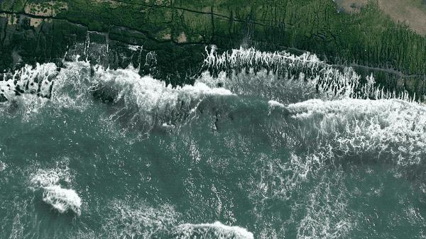 一个恐高的人，高空作业20多年，舍命拍出了最美纪录片