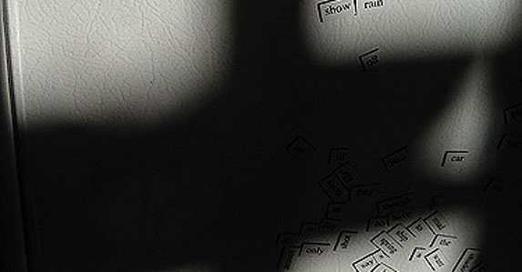 20岁漂亮女孩突然失踪，找了半个月，竟发现她被砌在出租屋墙壁里