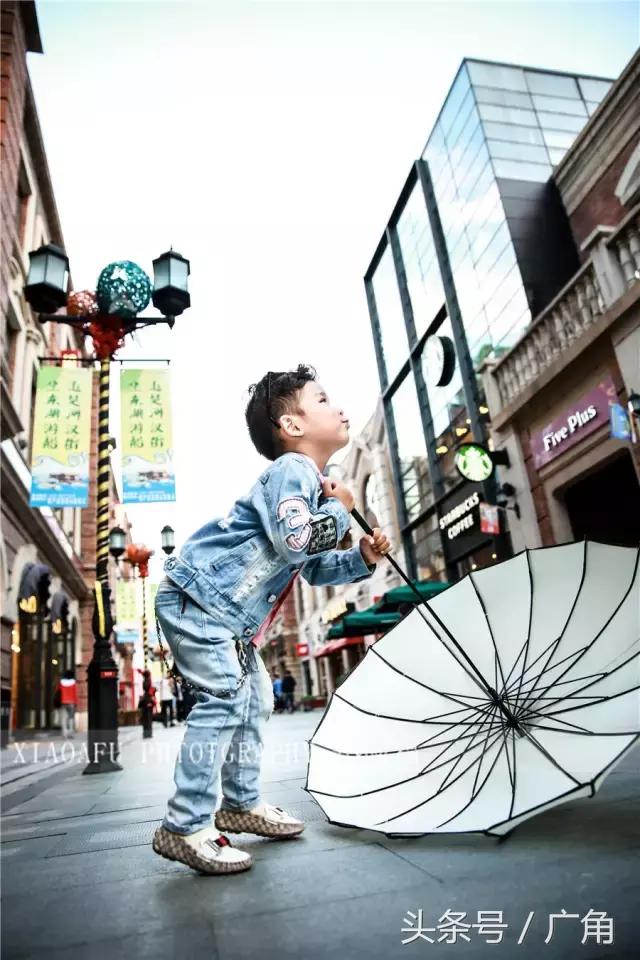 感恩聚力同行:小阿福集团20周年盛典嗨翻欧亚会展国际酒店