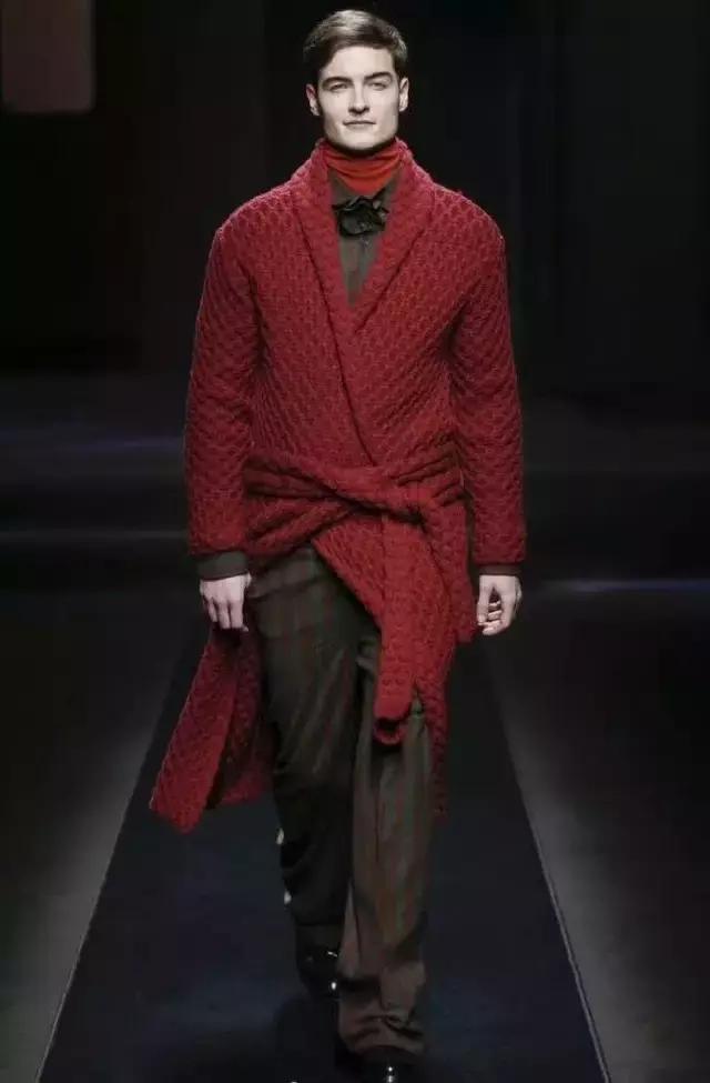 米兰时装周惊艳作品,米兰时装周高燃片段