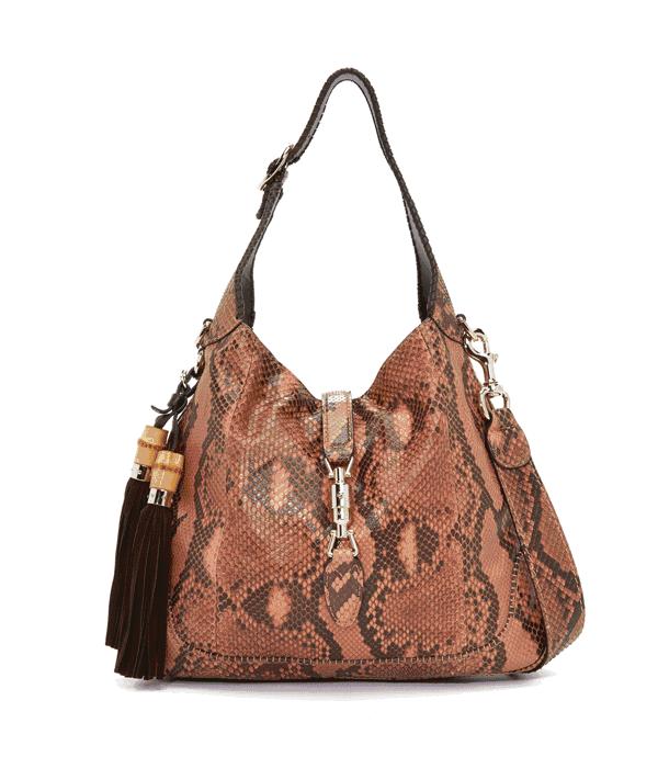 为什么要买上万的包包,为什么一个gucci包那么贵