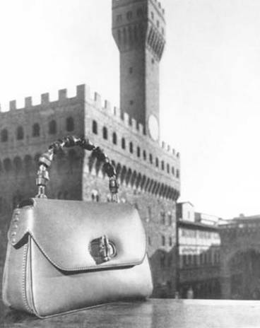 为什么要买上万的包包,为什么一个gucci包那么贵