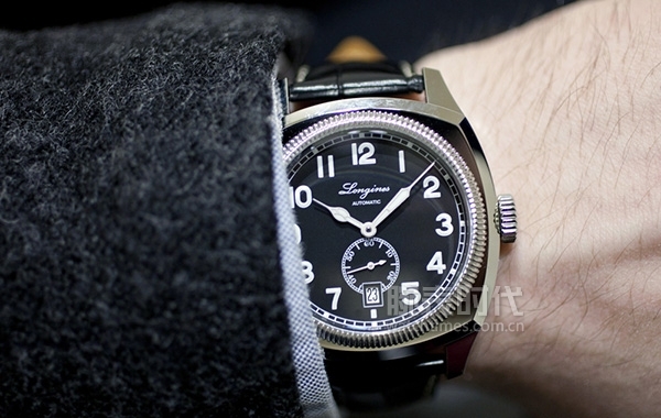 浪琴燕尾服复刻表,浪琴复刻系列用什么机芯