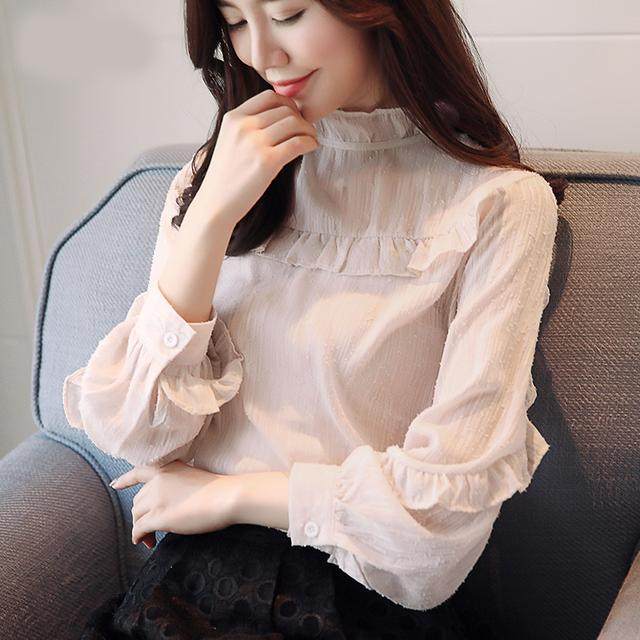 今年流行的蕾丝衫,2018蕾丝春装秀