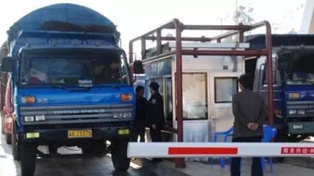 高风险的同时伴随着高回报,高风险高回报低投入