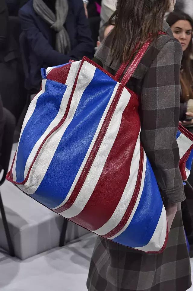 2017年度戏精盘点,把批发袋卖成爆款、把脚垫做成裙子还卖1万元