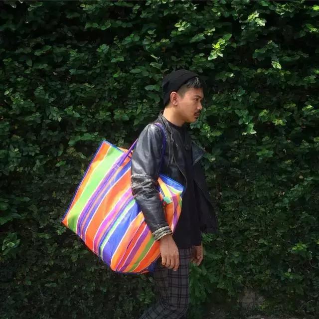 2017年度戏精盘点,把批发袋卖成爆款、把脚垫做成裙子还卖1万元