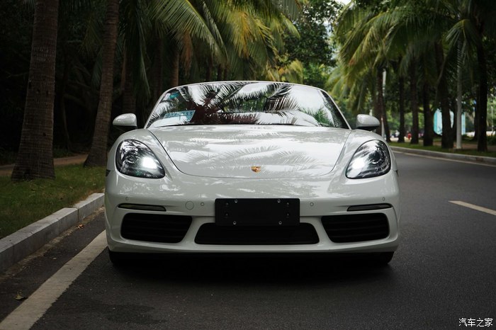 保时捷718boxster敞篷购车过程,保时捷718boxster冰雪漂移