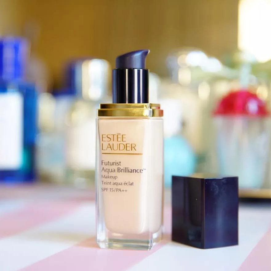 雅诗兰黛沁水粉底液瑕疵干皮测评,雅诗兰黛沁水粉底液中性瓷白