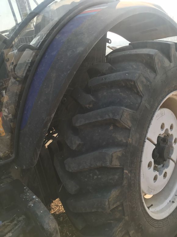 10万左右的雷沃1804拖拉机,雷沃拖拉机1404六缸多少钱