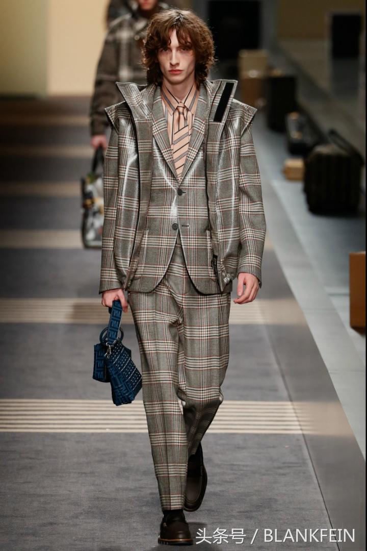 fendi芬迪2018春夏时装秀,芬迪fendi2016秋冬时装秀