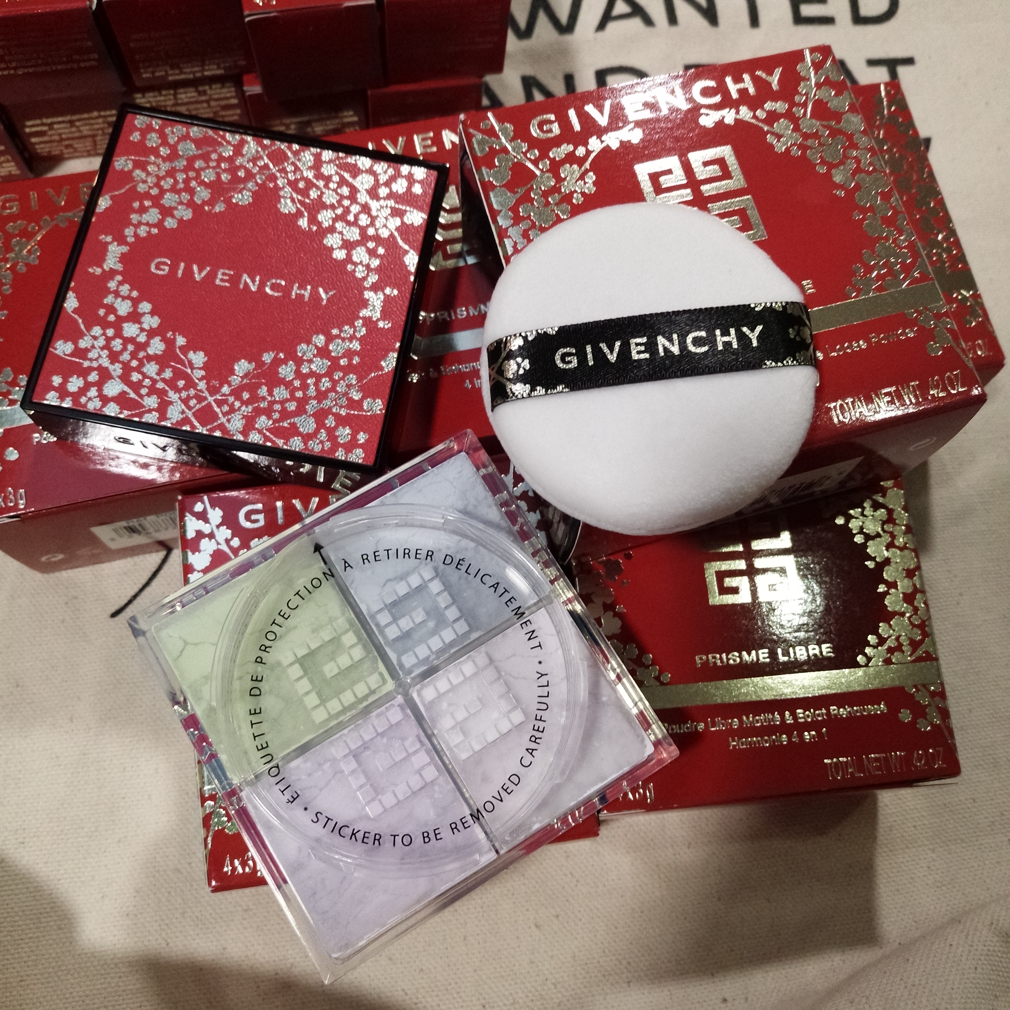 纪梵希givenchy1号慕斯淡彩,纪梵希givenchy明星四色散粉1号蜜粉