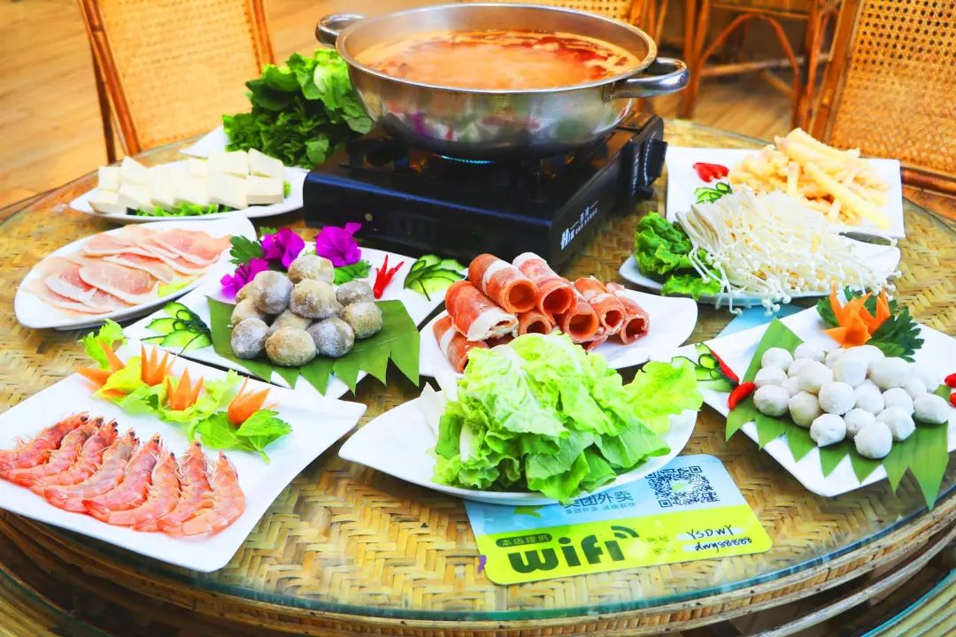 又一次轰动全城,丽江五折火锅节现场太火爆,昨天你去了吗?