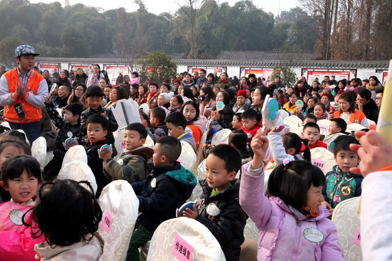 “绿漫津城我爱我家”全民携手共建美丽新津