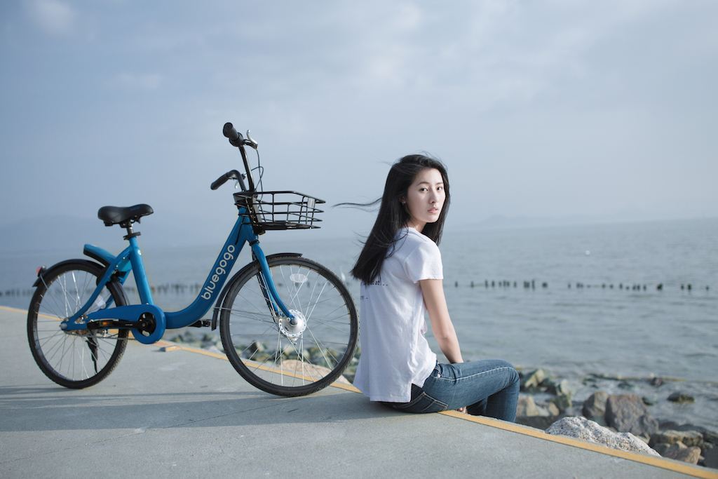 摩拜单车怎么退押金和余额,摩拜单车退押金后余额还在吗