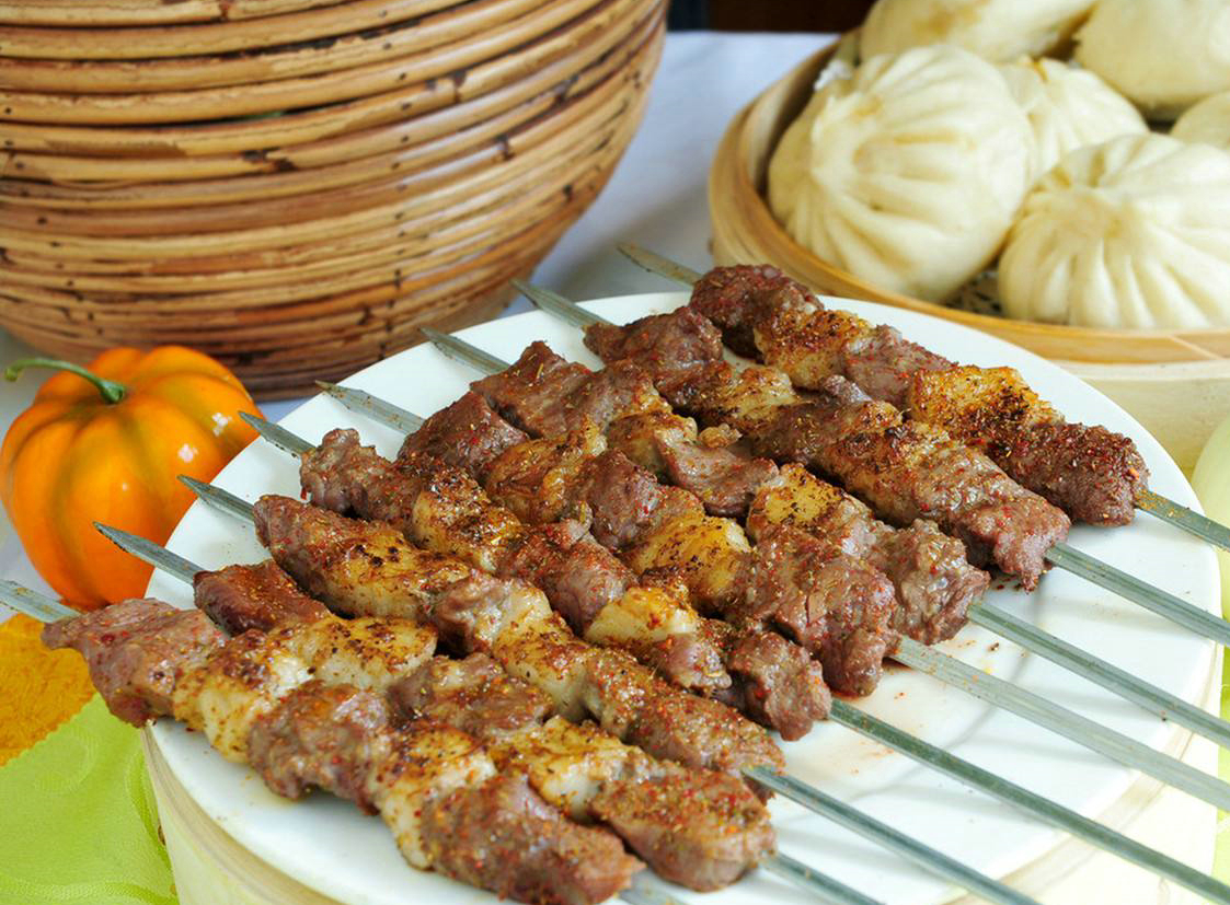 羊肉串怎么烤好吃窍门,羊肉串怎么烤才能软嫩多汁