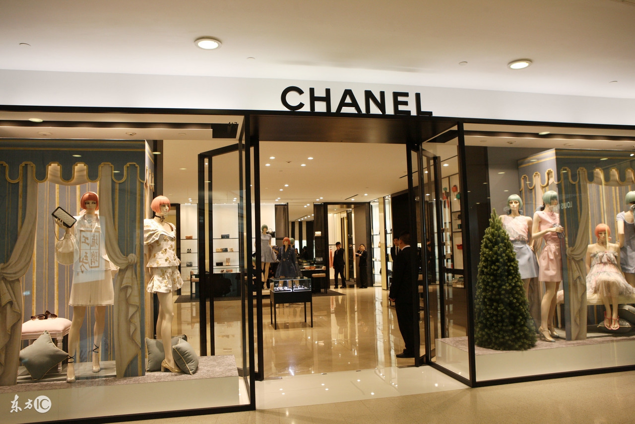 每个月赚4500服装还可以做吗,每个月500房租服装店