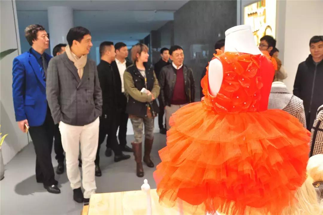 热烈祝贺商会常务会议顺利,常务副会长谈商会工作