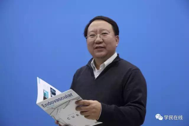 一例凶险主动脉夹层的超声诊断,慢性夹层直径超过5厘米