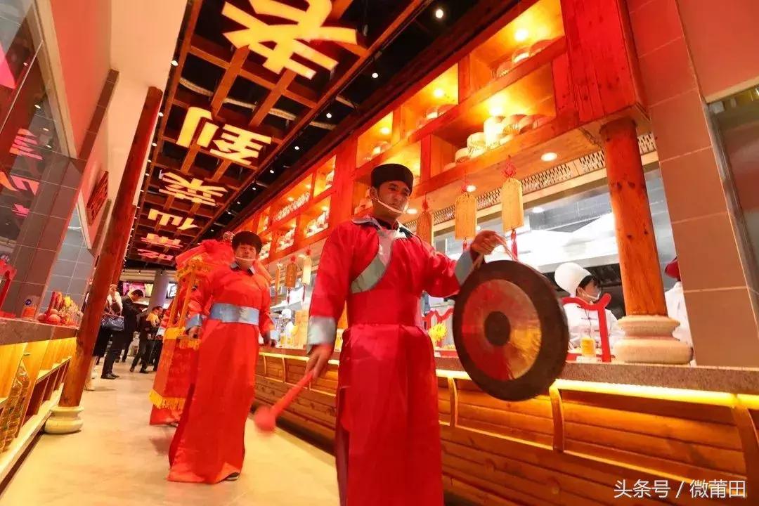 莆田涵江藏着个美食天堂，十里桃花下吃着莆仙味，小编被惊艳到了