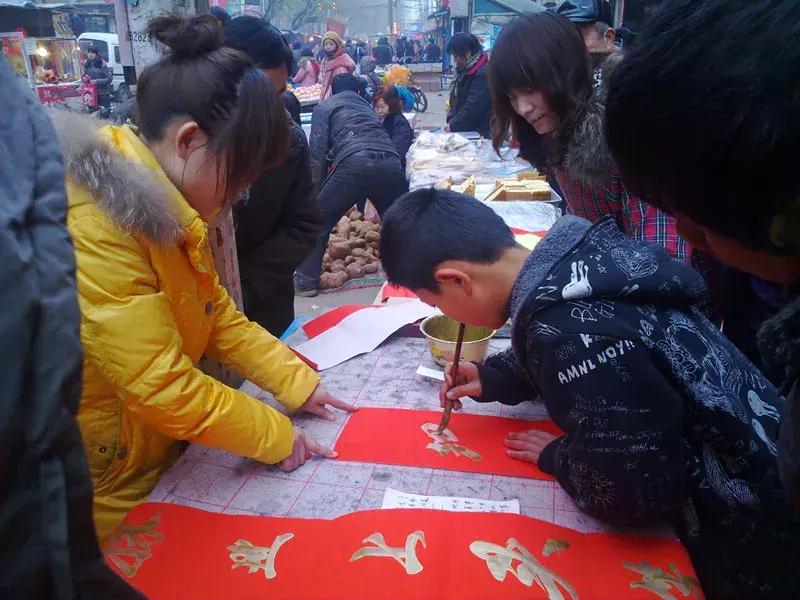 这种花！全国仅有，而且只在春节绽放，比烟花好看100倍！