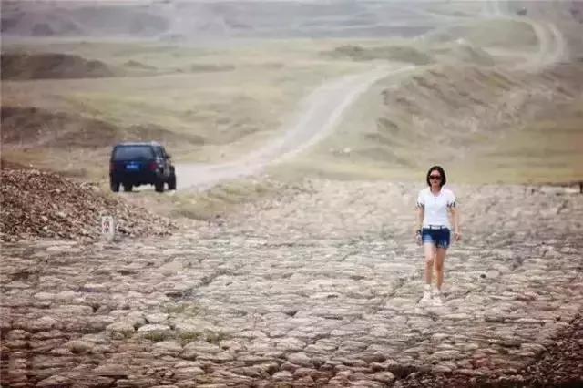 玩越野车的女人四川人,女人玩越野