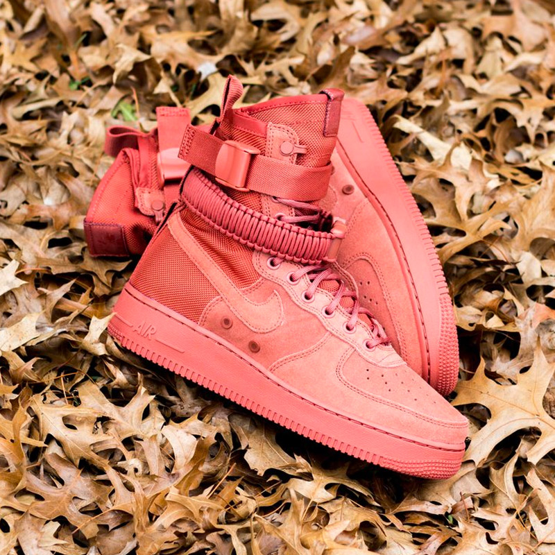 颜色很炫的球鞋,颜色鲜艳花里胡哨的球鞋