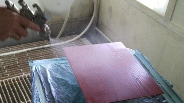 水性木器漆修色全部过程,水性木器漆白色涂出来是什么效果