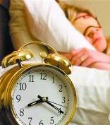 都说熬夜危害大到底坏在哪,都说熬夜伤身为什么还有夜班