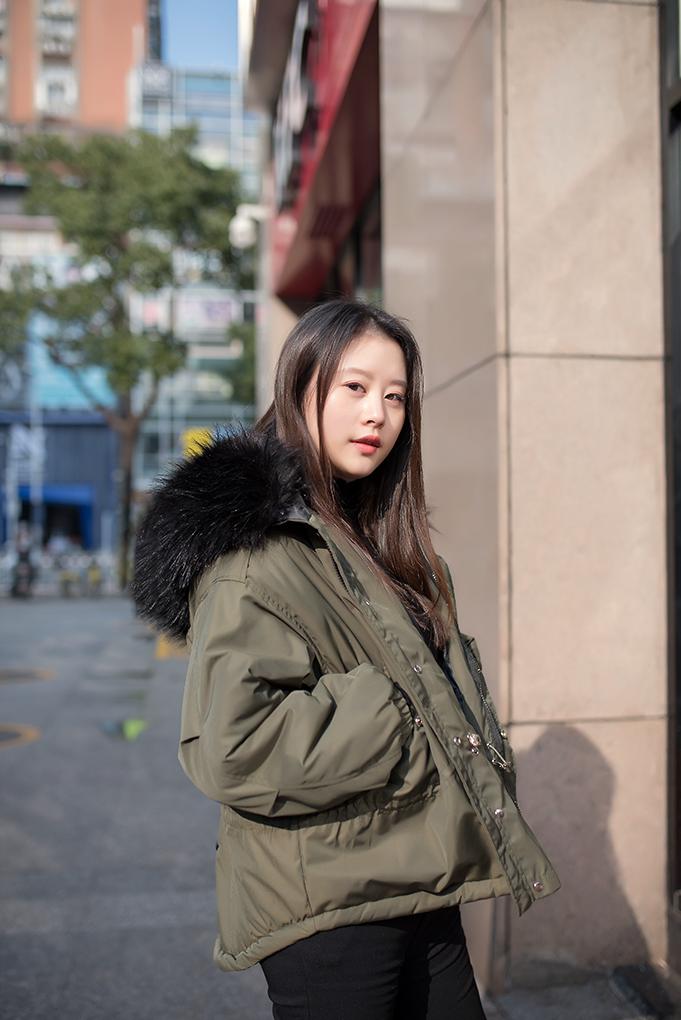 今年最流行的超薄棉衣新款,今年最火的棉袄毛领