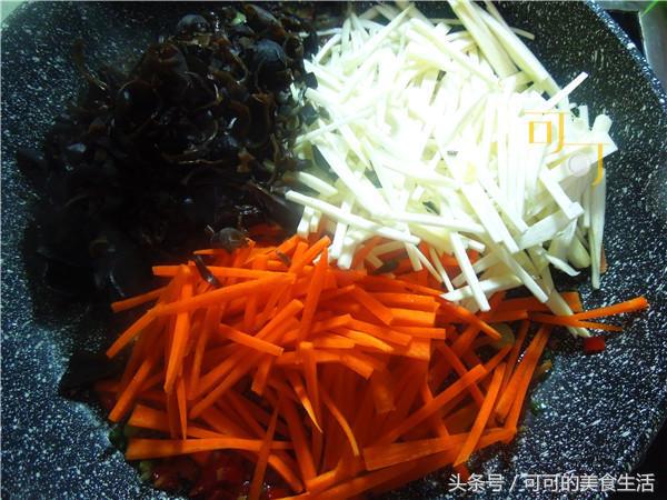 这道家常菜好吃又下饭,很开胃下饭的一道家常菜